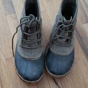 Sorel duck boot